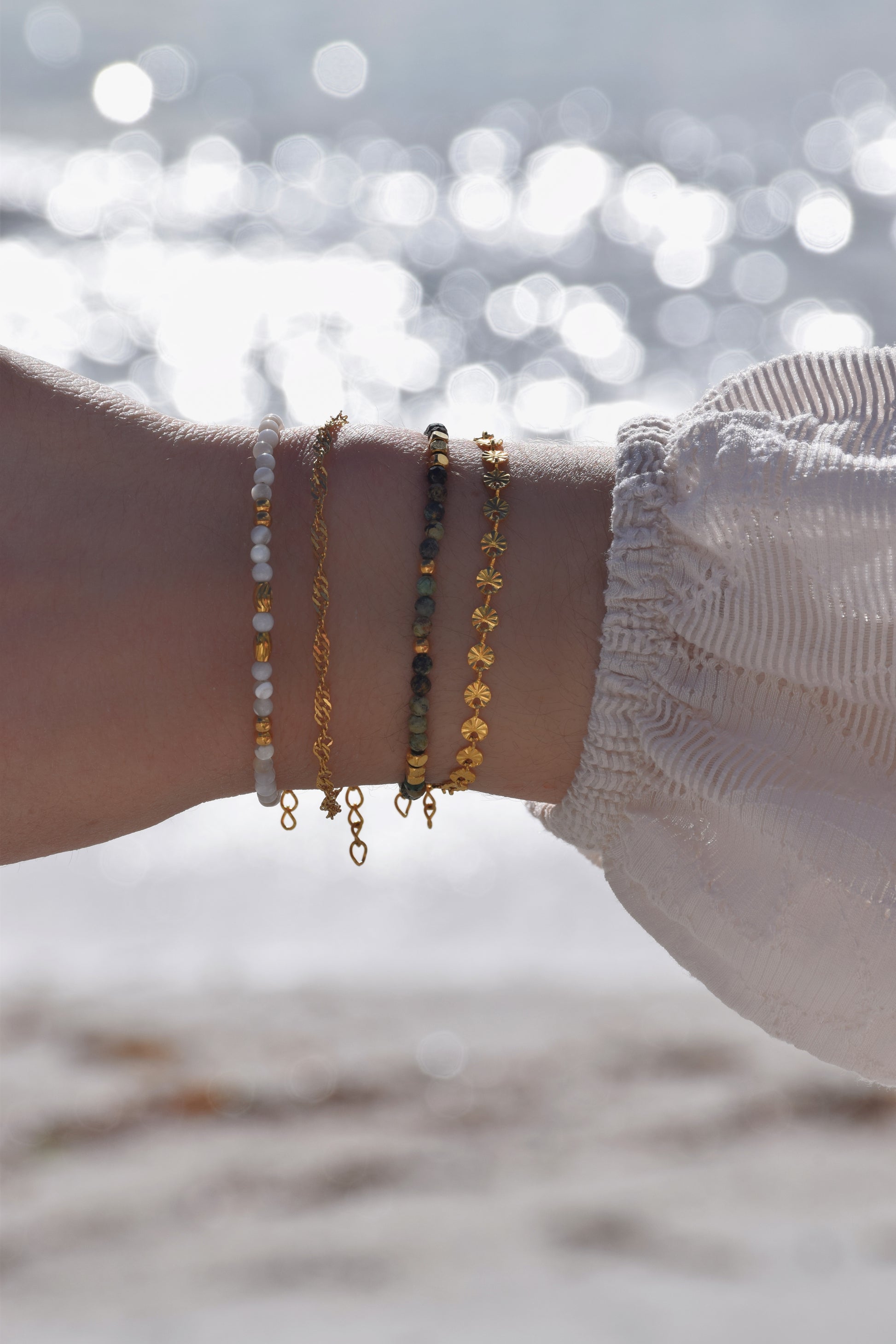 Accumulation bracelets mer pierres naturelles